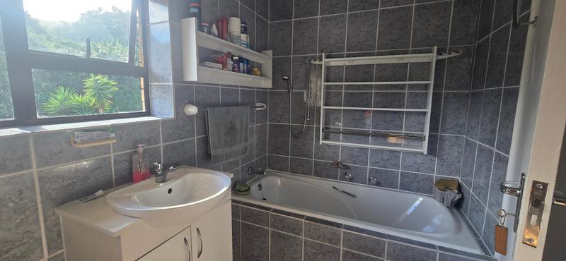 3 Bedroom Property for Sale in Dolphin Creek Golf Estate Western Cape